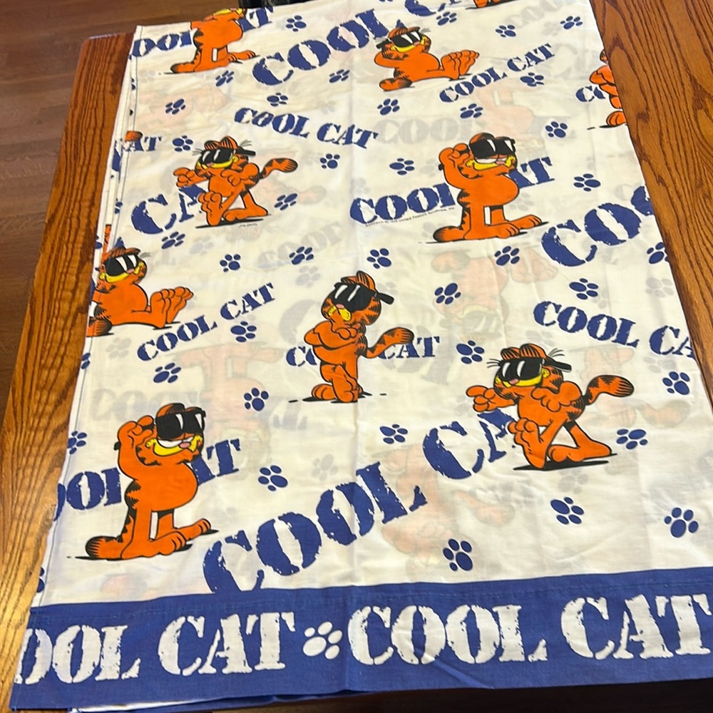 Vintage 1978 Garfield Cool Cat Twin Size Flat Sheet